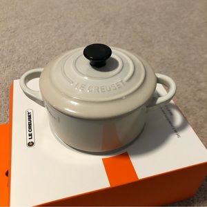 Le Creuset Mini Round Cocotte 8oz - Brand New